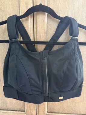 SHEFIT Ultimate Sports Bra. Like New. 2 Luxe. Black.